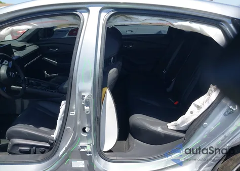 2024 Honda Accord Hybrid Sport-L z USA, uszkodzony, nr VIN 1HGCY2F76RA058662